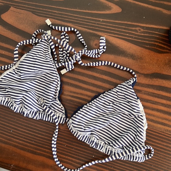 Beach Bunny sequin lace triangle bikini top - Picture 4 of 5